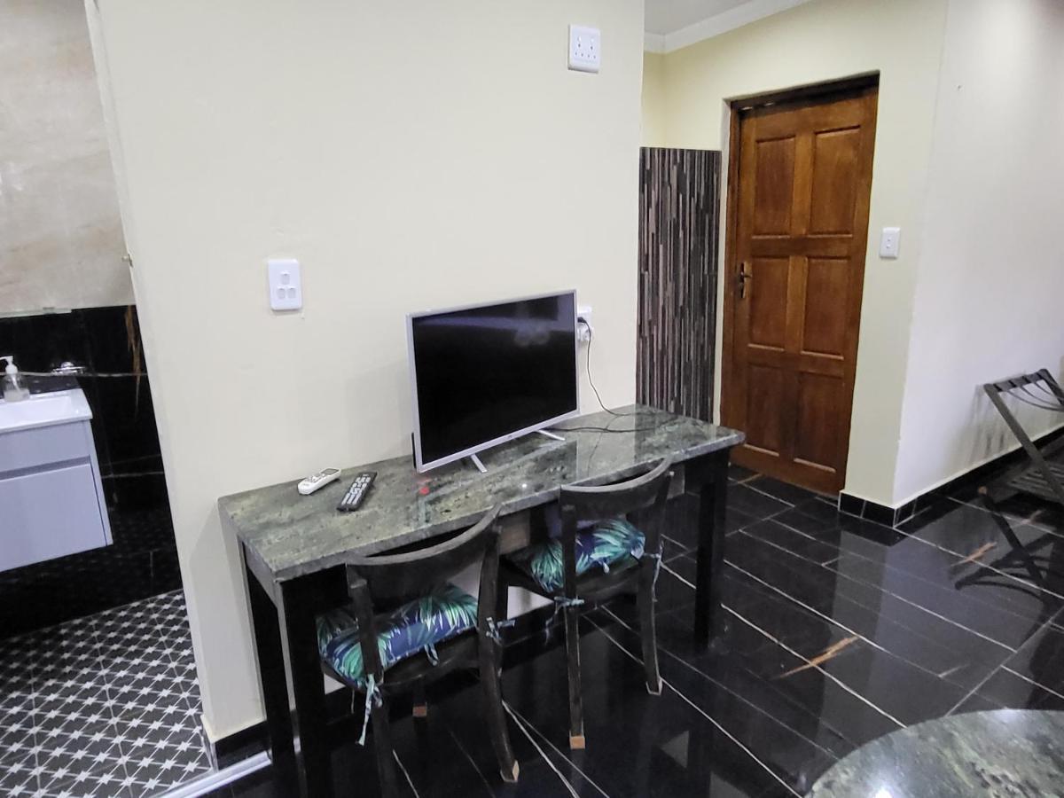 Gem Of Manor Drive Aparthotel Дърбан Екстериор снимка
