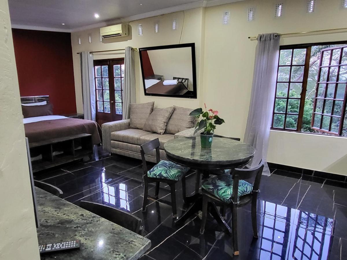 Gem Of Manor Drive Aparthotel Дърбан Екстериор снимка