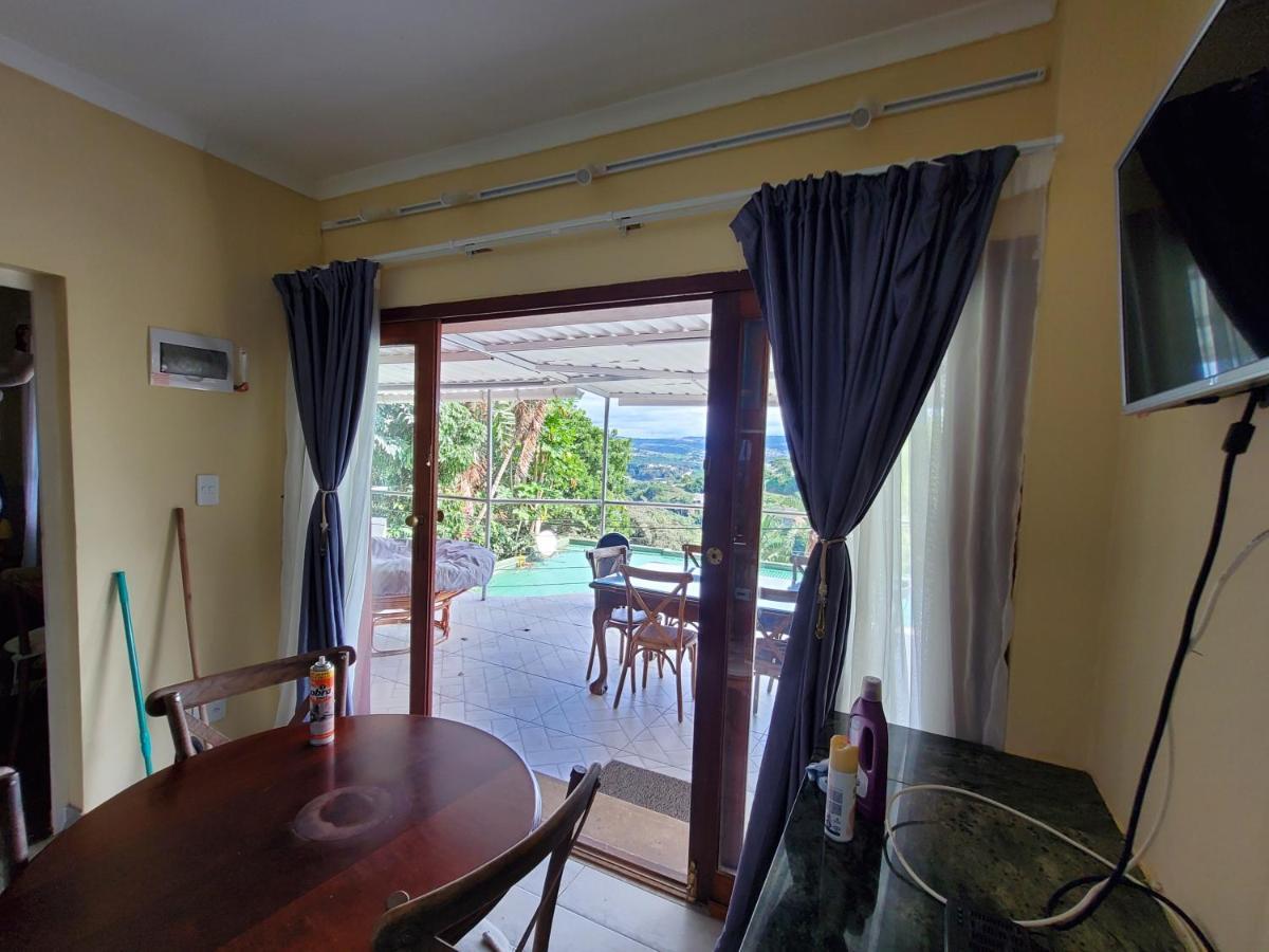 Gem Of Manor Drive Aparthotel Дърбан Екстериор снимка